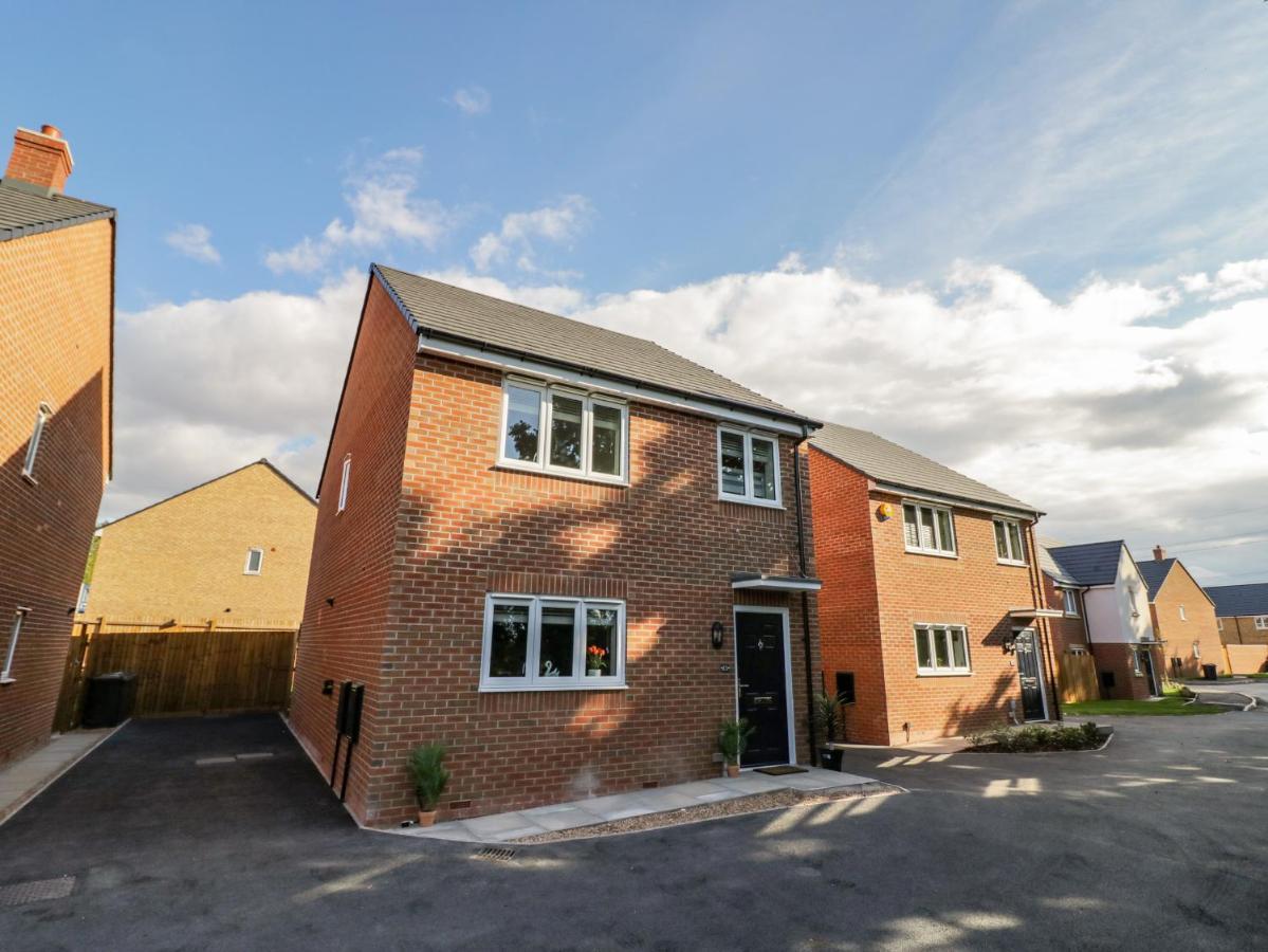 23 Moat House Close Coventry Exterior foto